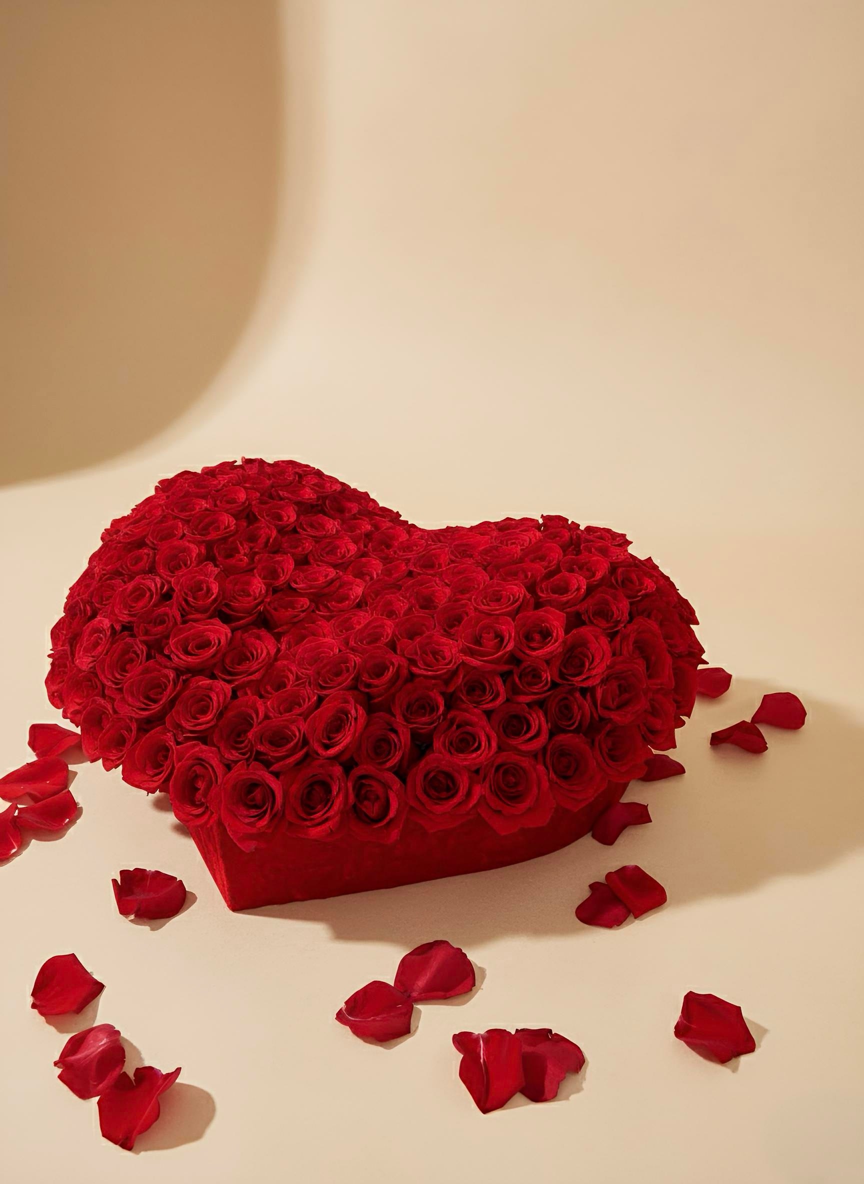 Eternal Love – 300 Rose 3D Heart